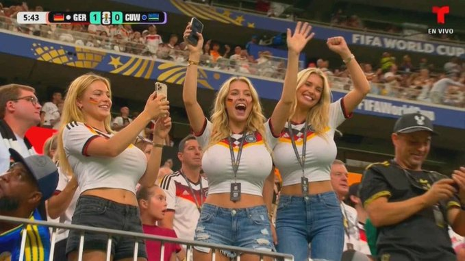 calibos_'s tweet photo. Que el Heredero quiere irse a vivir a Alemania? Pos vamos... https://t.co/UVbsLHN878