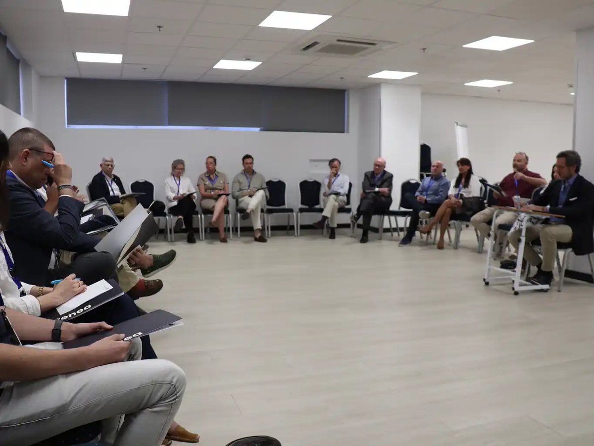 atenea_esp's tweet photo. 👏🏽 ¡Gracias a todos los participantes del I Congreso Sociedad Civil Atenea!

La jornada ha sido un éxito gracias a la implicación, el compromiso y la calidad de las ideas compartidas.

@ivanedlm @JRBauza @GustavoMazAres @VidalQuadras 👌🏽 https://t.co/FaXmfMDK8W