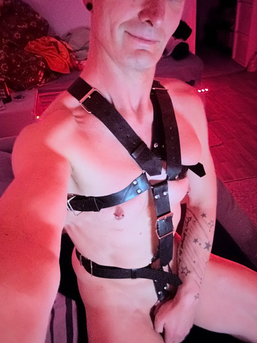 nymphiusbo's tweet photo. Das Spiel ist vorbei...wollen wir ein neues Spiel starten
#horny #biberlin #gastgeber #kinky #bottom #now https://t.co/CUCHY6zaFW