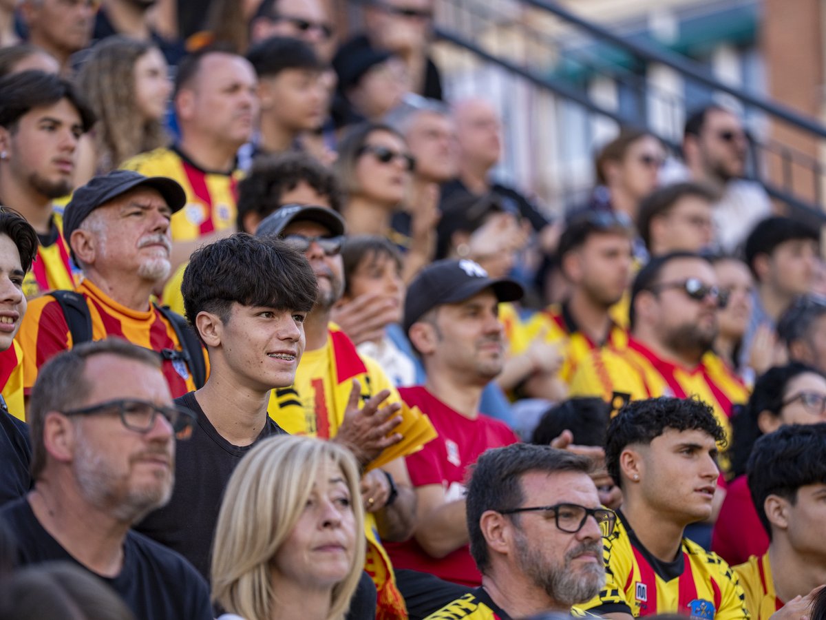 uesantandreu's tweet photo. 𝐅𝐄𝐒-𝐓𝐄 𝐒𝐎𝐂𝐈 𝐃𝐄𝐋 𝐒𝐀𝐍𝐓 𝐀𝐍𝐃𝐑𝐄𝐔 💛❤️

✅ S'obre el període d'altes, per internet i de manera presencial a la Botiga. 

🔗 Dona't d'alta per internet: https://t.co/jorRTZn0ta

ℹ️ Tota la informació: https://t.co/dTMAsyxUQT

#JaSomAquí https://t.co/rjvoLWUzLg