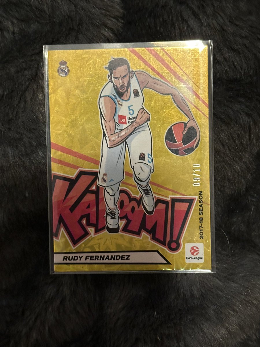 CBR37B's tweet photo. @cardboardbst Gold Kaboom 9/10 $350 https://t.co/jUH7TkdPTs