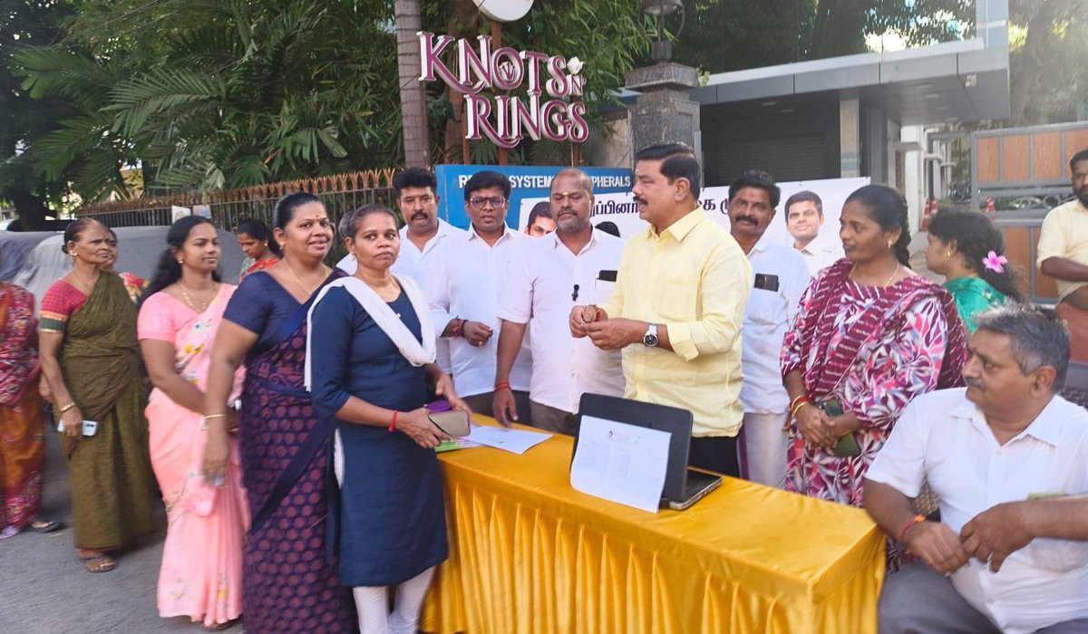 pcc_tv's tweet photo. ஆயிரம் விளக்கு தொகுதி தாமஸ் தெருவில் We the Leader உறுப்பினர் சேர்க்கும் இயக்கம் ராஜா அன்பழகன் தலைமையில் நடைபெற்றது  கிருஷ்ண சாய் கார்த்திக் சிவன் பட்டுராமசுந்தரம் நிகழ்ச்சிக்கு வந்திருந்தனர். @WTLFoundation
@annamalai_k https://t.co/xe6TIULfuG
