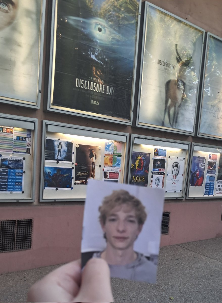 starqualityy09's tweet photo. I took Mike Faist to see Disclosure Day https://t.co/IrlORlEifE