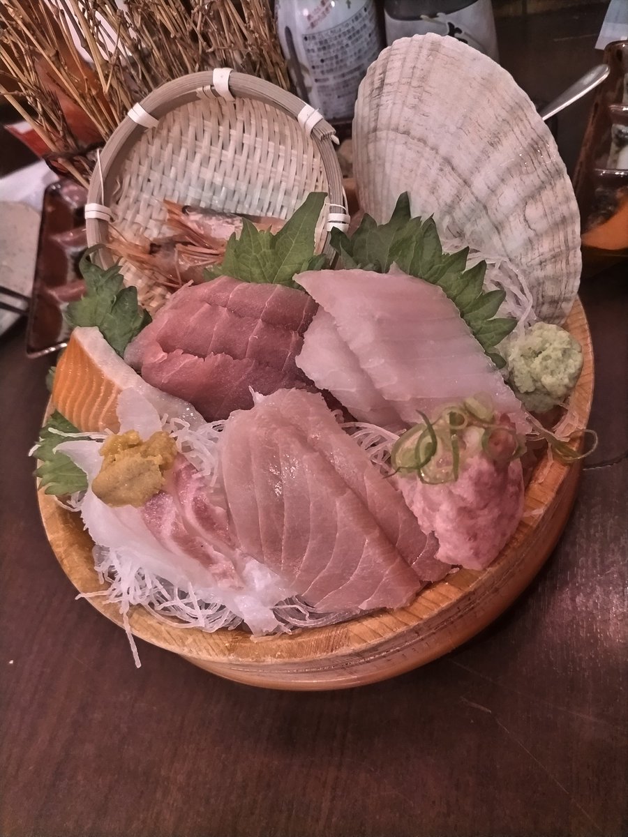 WSWellbein6995's tweet photo. 第5回護身術セミナーも無事に終わりました!
今回は椅子に座っている時に襲われたらどうしましょう？という状況を主に行いました🪑
打ち上げも美味しかったです🍴🍖✨
次回の第6回護身術セミナーは10月31日（土）に予定しております‼️ https://t.co/537y3tYUKc
