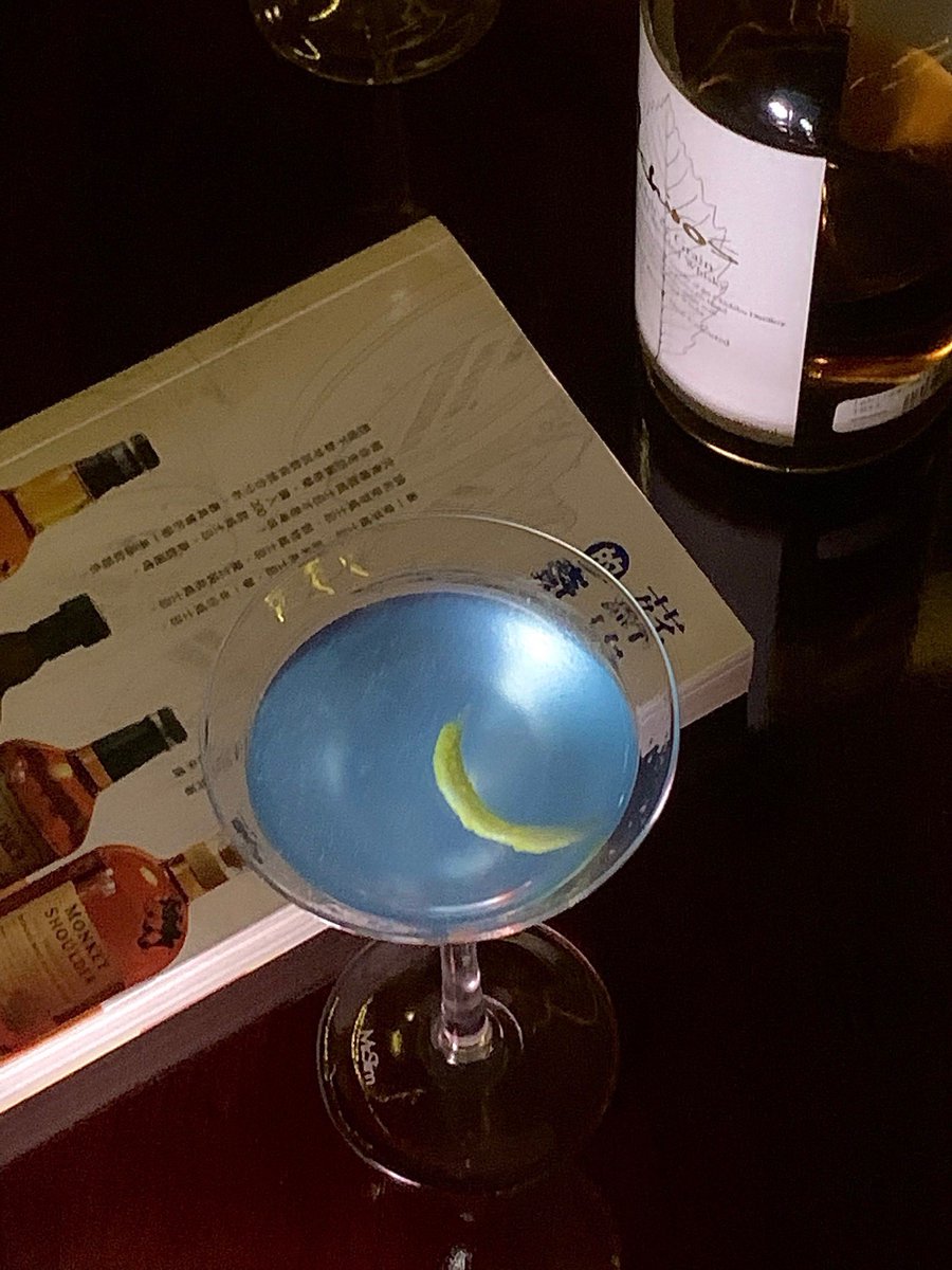 JRCAIPIRAS's tweet photo. Locked in a 1920s speakeasy! Solve cryptic clues, find the hidden safe, and escape before the raid. Who’s in https://t.co/j5QMWoA9Z8