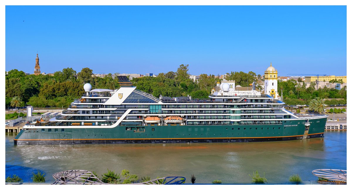 pmvp1's tweet photo. Llegada del crucero Seaborn Venture al @PuertoDeSevilla,barco de expedición de super lujo operado por Seabourn Cruise Line. Inaugurado en 2022, cuenta con una capacidad para 264 pasajeros.@fernandopsevill @PilotHarbour @SantaLeonor13 @RioPuerto @PuertosAND @AlfonsoMontagno https://t.co/DmxXYMvbCH