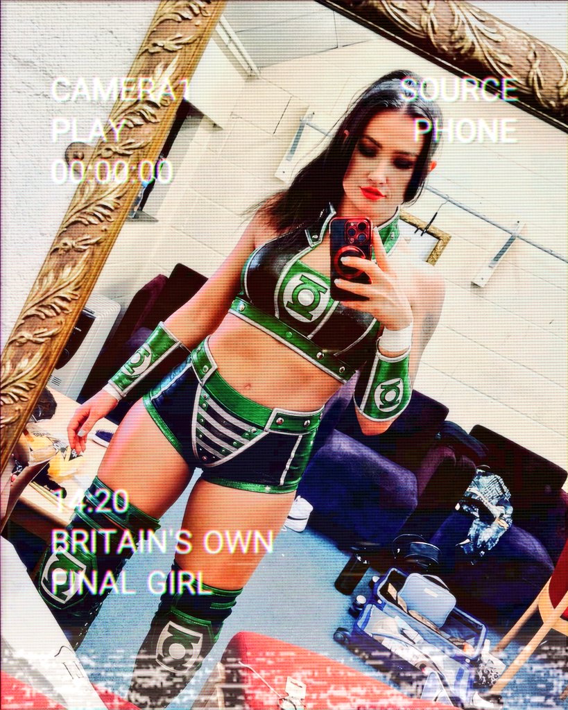 CaseyElliottFX's tweet photo. 《 𝐼𝑛 𝒃𝒓𝒊𝒈𝒉𝒕𝒆𝒔𝒕 𝑑𝑎𝑦, 𝑖𝑛 𝒃𝒍𝒂𝒄𝒌𝒆𝒔𝒕 𝑛𝑖𝑔ℎ𝑡..🔪》#BritainsOwnFinalGirl #BekindAndRewind #ScreamQueensUK https://t.co/ia85ehZFZf