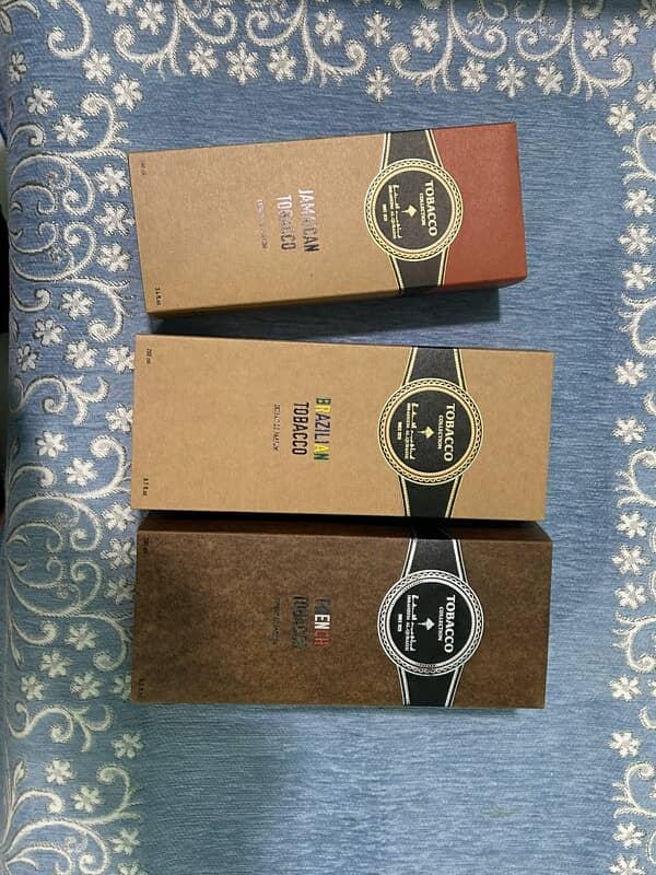 abduso1998's tweet photo. Hello @ibraqperfumes 
I received a damaged product as shown in the image, and I purchased it from the Yanbu branch.
The following day I traveled to India, and when I opened the box there I discovered that the perfume bottle was broken and the fragrance had leaked inside the box. https://t.co/QLk7UM9MyF