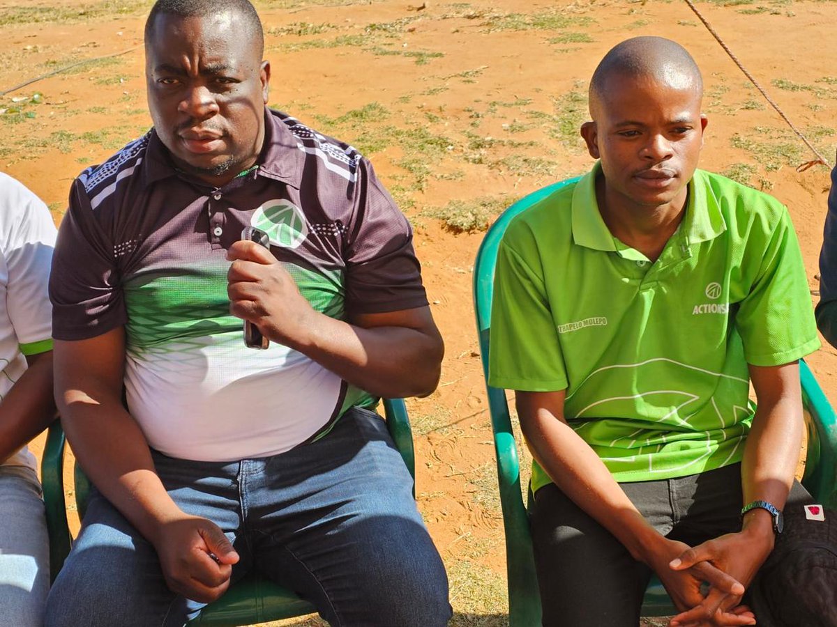 VictorMothemela's tweet photo. 💚💚💚 Together, we continue building stronger branches and bringing change closer to the people. 💚🇿🇦 #ActionSALimpopo  #LetsFixSouthAfrica
@ActionSA_LP 
@Action4SA 
@HermanMashaba https://t.co/2QtmGsxkMv
