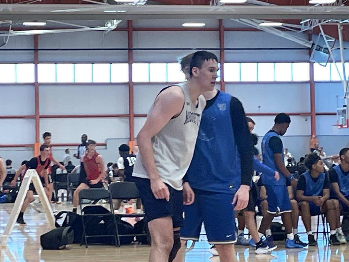 PrepHoopsMO's tweet photo. 6’8 2027 Parker Hoffman of Marquette has been very productive this weekend. He’s tough around that basket as a scoring threat. He is primed to have a big senior season @MW_Showcase https://t.co/gUGKux9KaK