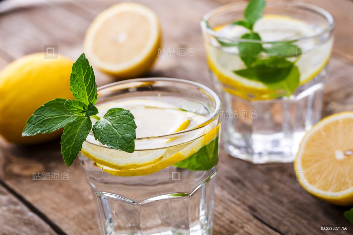 DEVRUD's tweet photo. Craft iced honey lemon tea in 5 mins! Squeeze fresh lemon juice, mix with cold water, 1 tsp honey, and ice. Perfect refreshing pick-me-up for hot days!， https://t.co/hZ5EqyJmoT