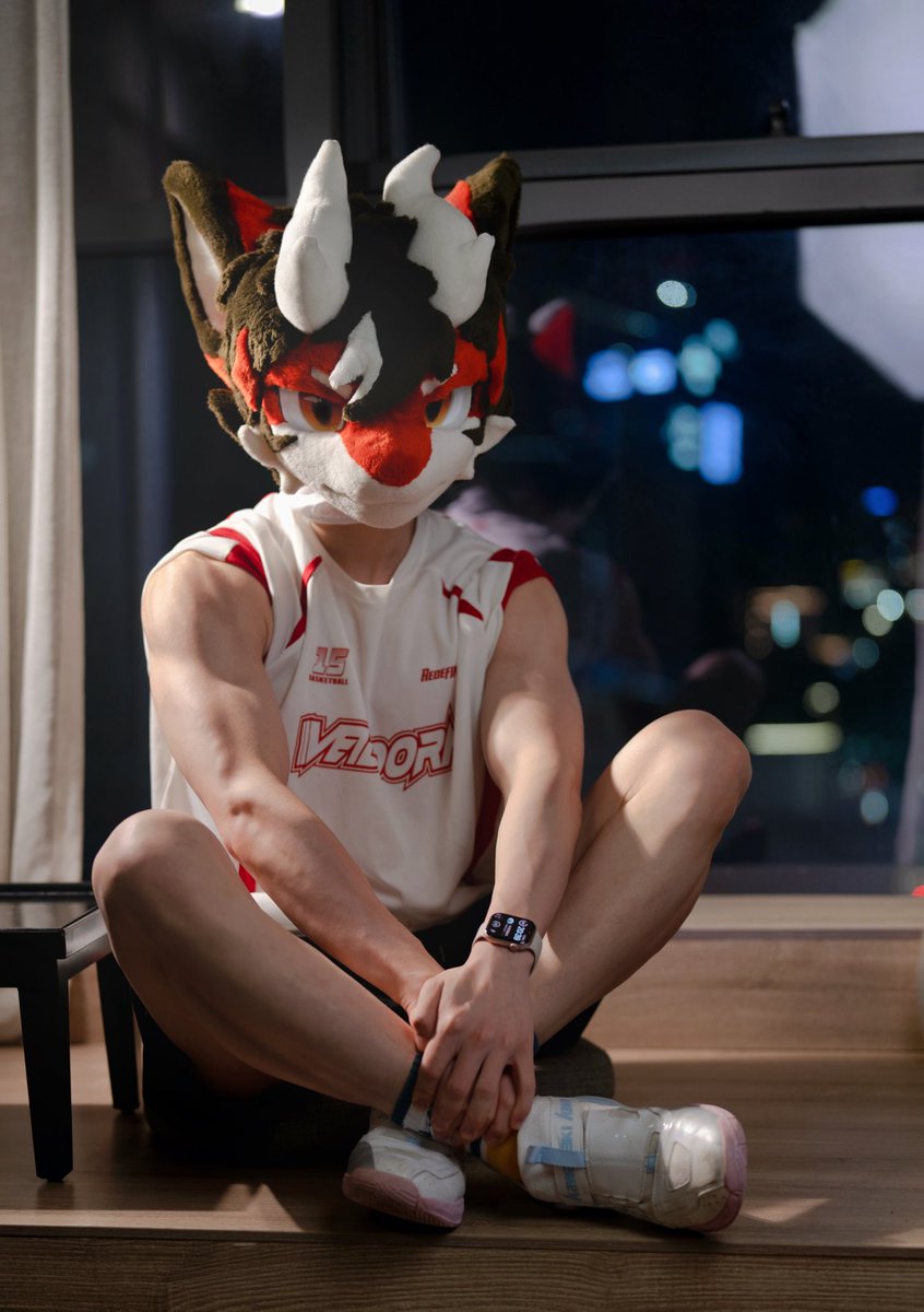 shieldboiii's tweet photo. 10k followers.
guess you’re staying. https://t.co/xaypj4H60Z