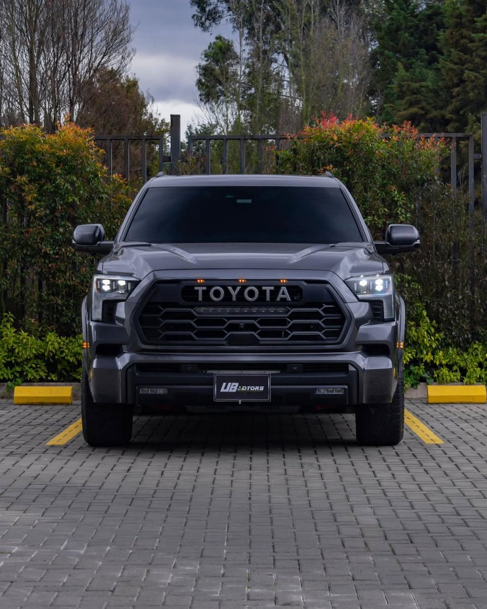 nocarcontext's tweet photo. Toyota Sequoia TRD PRO 🖤🖤 https://t.co/VnhlDysqhw