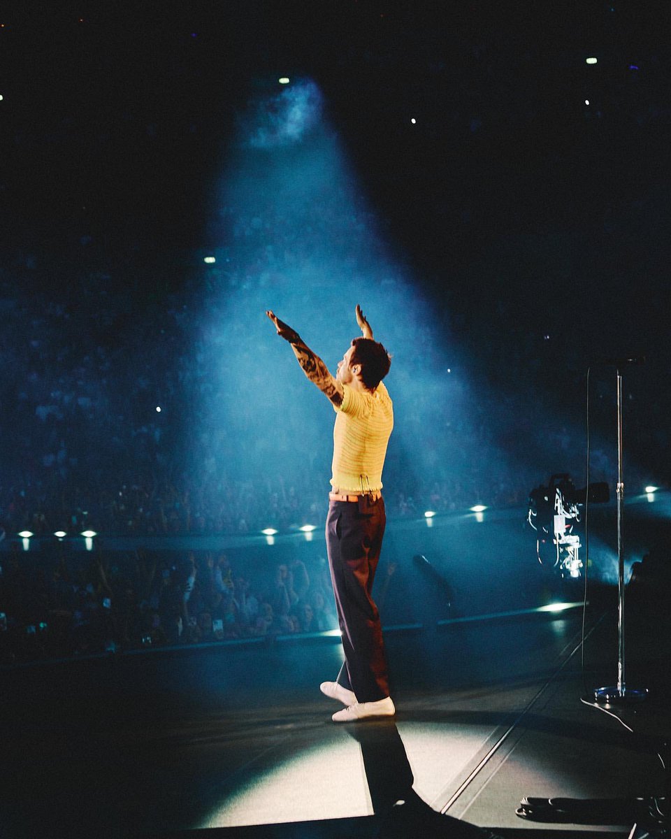 hsdaily's tweet photo. Harry via Instagram: Together, Together. 
Wembley. Two. https://t.co/c9LL8HqjaZ