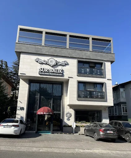 nurhancetinkaya's tweet photo. Sur Balıkta Özel oda tamam, AMB işlemeli gömlek tamam, pahalı puro Cohiba tamam…

Vatandaşın aklına takılan tek soru: Bu konforun finansmanı tamamen beyan edilmiş gelirlerle mi sağlanıyor?

Şeffaflık varsa sorun yok; yoksa soru sormak vatandaşın hakkıdır. 

Biri benim adıma sorarsa sevinirim ben engelliyim.