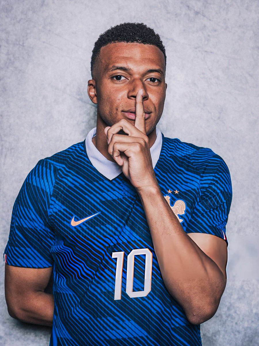 sudanalytics_'s tweet photo. “Tengo que MEJORAR DEFENSIVAMENTE. Es importante para el equipo, y tengo que hacerlo. COMENZARÉ EN ESTE MUNDIAL, PORQUE QUEREMOS GANARLO”.

Las palabras de Kylian Mbappé. ⚠️🇫🇷 https://t.co/8WImfKcBDv