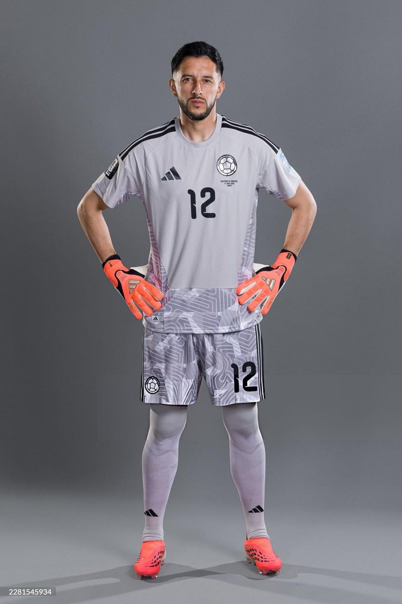 aloatlas's tweet photo. Camilo Vargas en la sesión de fotos oficiales para la Copa Mundial de la FIFA 2026.

📸 Getty Images https://t.co/j7GizIExmU