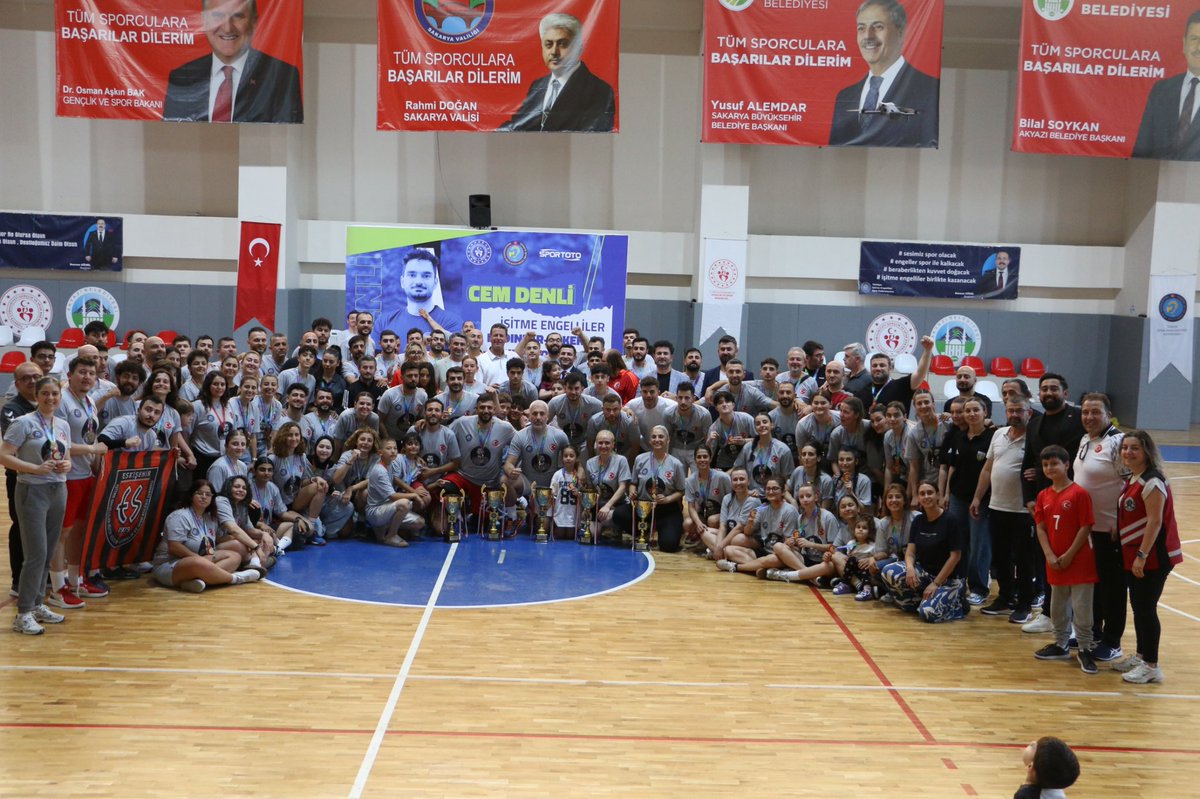 tiesfed's tweet photo. Cem Denli İşitme Engelliler Kadınlar ve Erkekler Hentbol Türkiye Şampiyonası Sona Erdi

Kadınlar
🥇 Bursa Yıldırım İESK
🥈 Yukatel Pamukkale SSK
🥉 Muğla Sessizler SK

Erkekler
🥇 İstanbul Sessizler SK
🥈 Eskişehir İESK
🥉 Denizli İESK https://t.co/SmV9vvAi6c