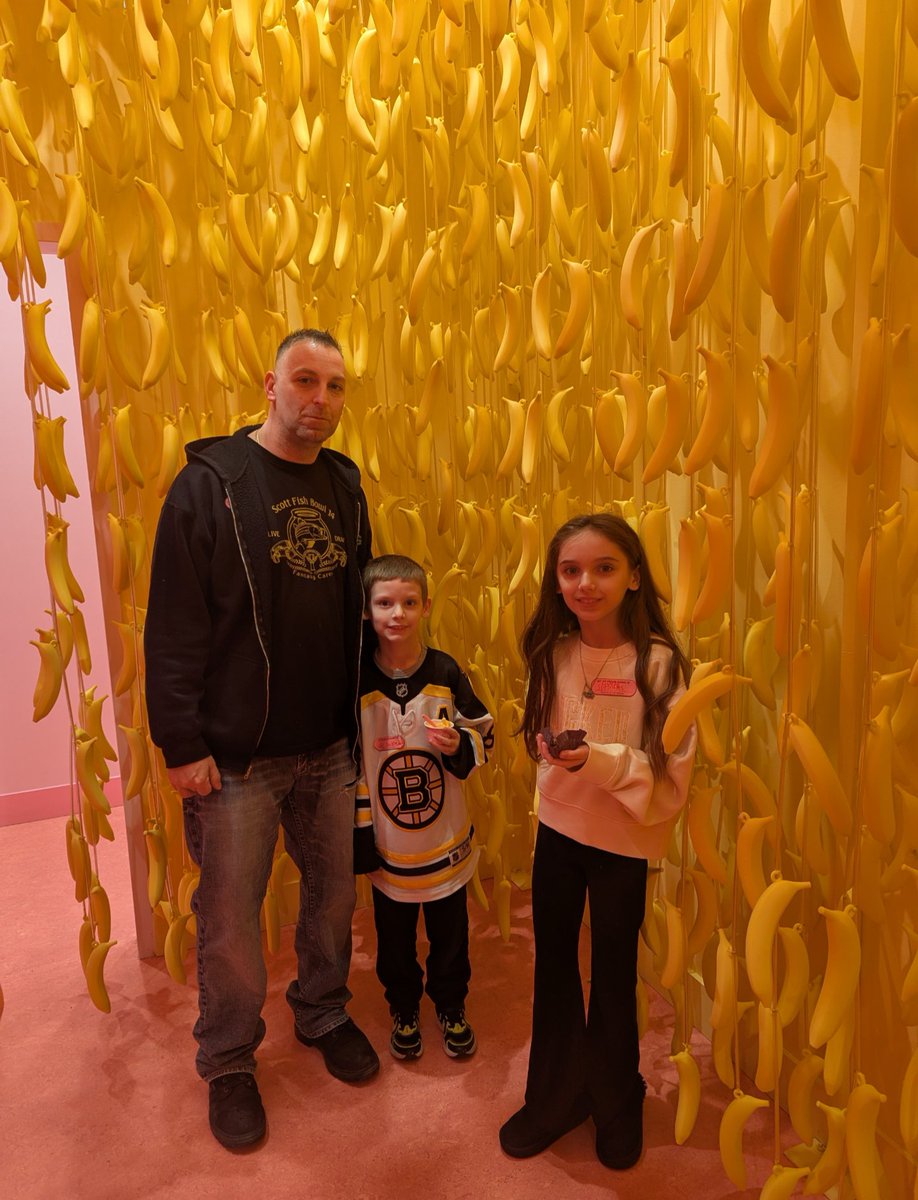 Blakely_Marie's tweet photo. Happy birthday @ptsbyhandcarltn! The best dad, husband, baseball coach, and everything in between, always willing to play a game of living room floor hockey, or agree to the fun stuff even if Mom says no. We hope you have the best day (once you get out of work), we love you! https://t.co/xNYQj3hC0H