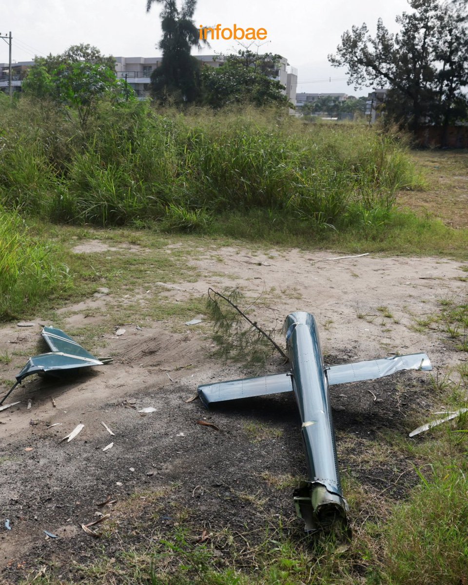 infobae's tweet photo. HAY DOS ARGENTINOS ENTRE LOS SEIS MUERTOS EN EL CHOQUE DE HELICÓPTEROS EN RÍO DE JANEIRO: UNO ES EL YOUTUBER GASPI

Según pudo confirmar Infobae con autoridades brasileñas, entre las identidades de los fallecidos se encontraba el influencer argentino y también un productor de videoclips identificado como Lucas Vignale. Además, aparece el cantante norteamericano llamado Oliver Tree.

El incidente se registró a las 8:59 hora local (11:59 GMT) en el barrio de Recreio dos Bandeirantes, en la zona oeste de la ciudad carioca. 

Según los reportes oficiales del Cuerpo de Bomberos de Río de Janeiro, los equipos de emergencia que se trasladaron de inmediato al lugar localizaron inicialmente cinco cuerpos calcinados dentro de la primera aeronave. Minutos más tarde, tras expandir el perímetro de búsqueda, los rescatistas hallaron a la sexta víctima fatal en el segundo helicóptero, el cual se precipitó a unos cien metros de distancia del primer punto de impacto.

🔗https://t.co/OnAZkmBRkk