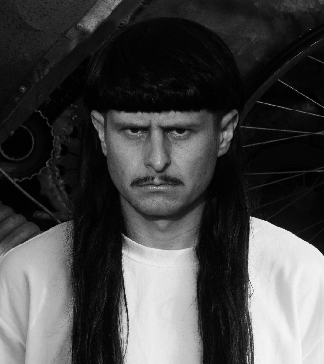 lacomadritaof_'s tweet photo. LAMENTABLE NOTICIA 

El cantante Oliver Tree ha fallecido en un accidente de helicóptero en Río de Janeiro. Q.E.P.D 🕊️ https://t.co/Lnv92hAKij