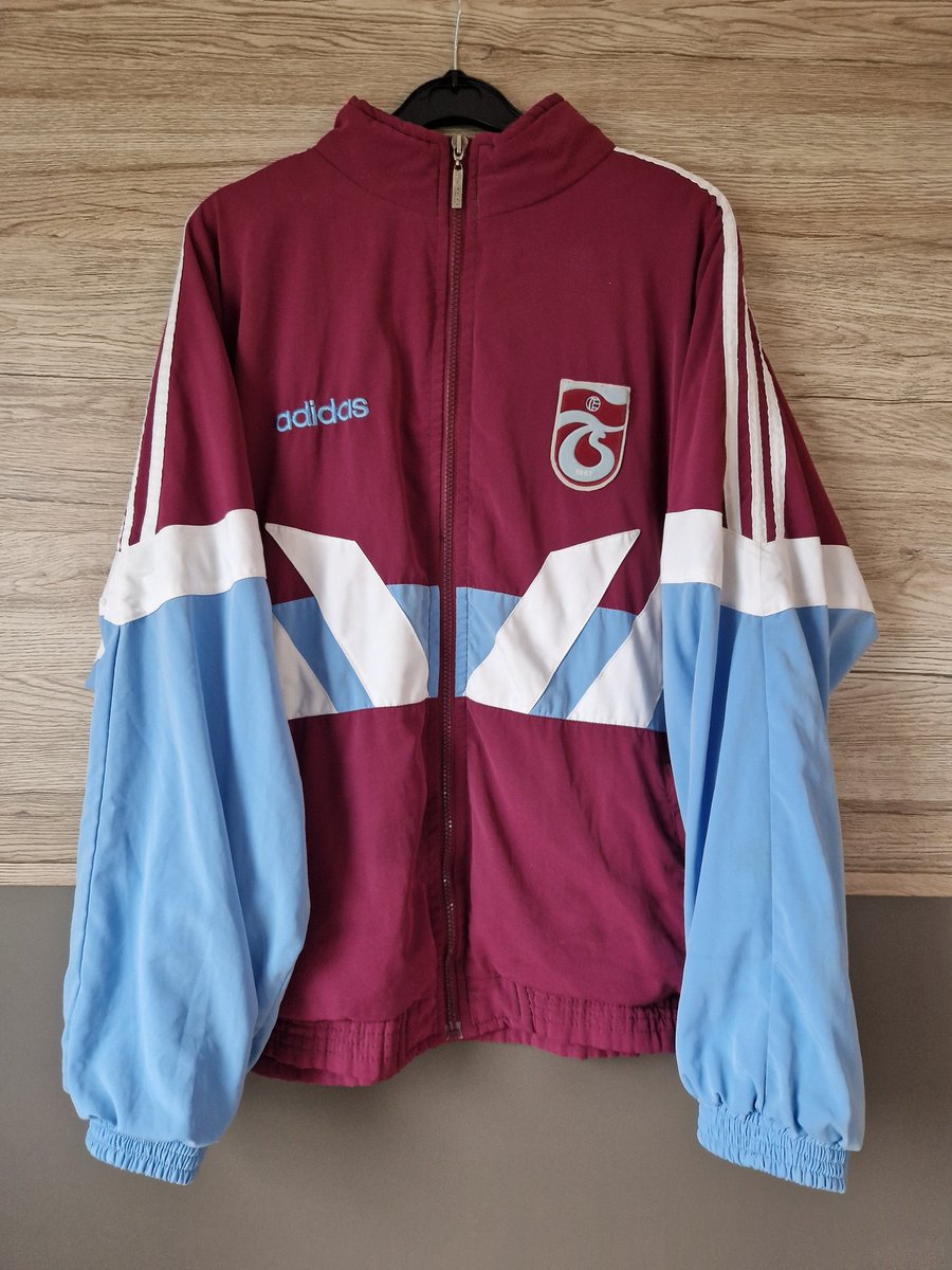 TSshirts61's tweet photo. Trabzonspor X Adidas 1995-1996 🥰 https://t.co/JTNqudJFYJ