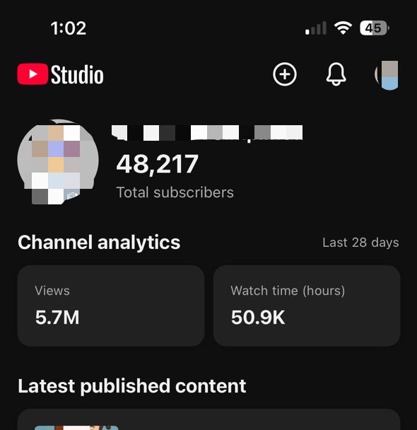 NumberUtd's tweet photo. Crazy stuff man

Currently half way through the very first plaque though😤

The 5.7 mil is from shorts though😂 https://t.co/xfNBOEzHxj