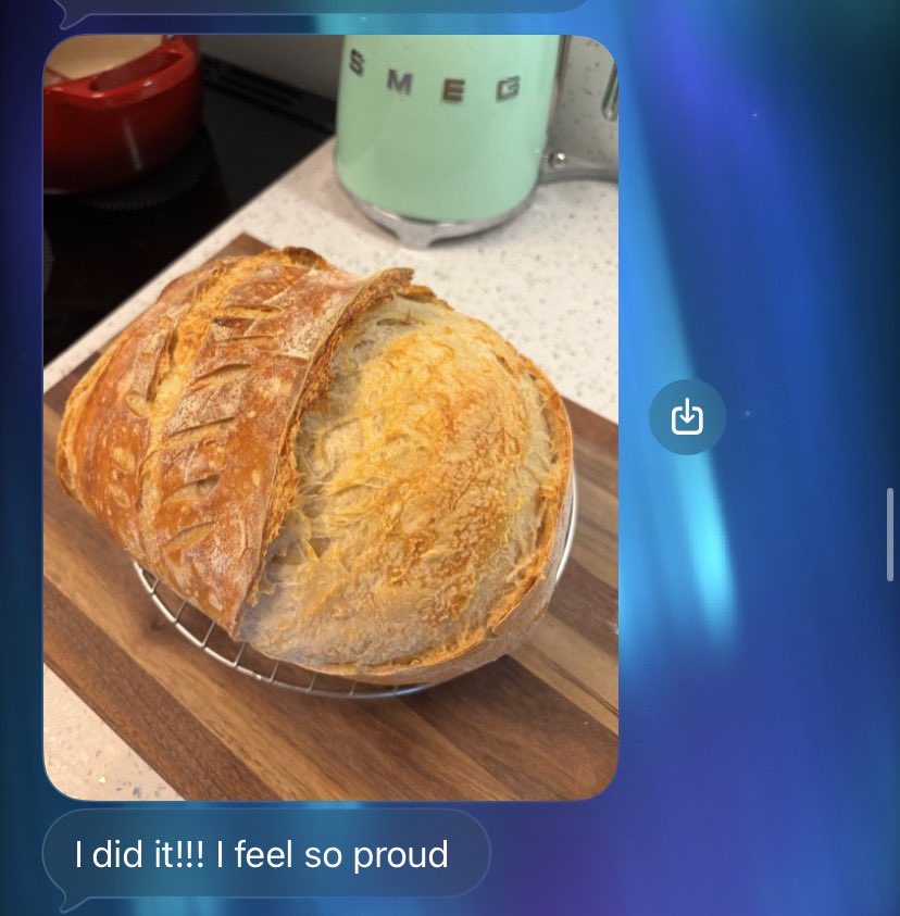 livelaughlem's tweet photo. @erinpen89 taylor inspired my mom to bake her first
sourdough which she named doughphelia 😭 https://t.co/ifyfbgIcsd