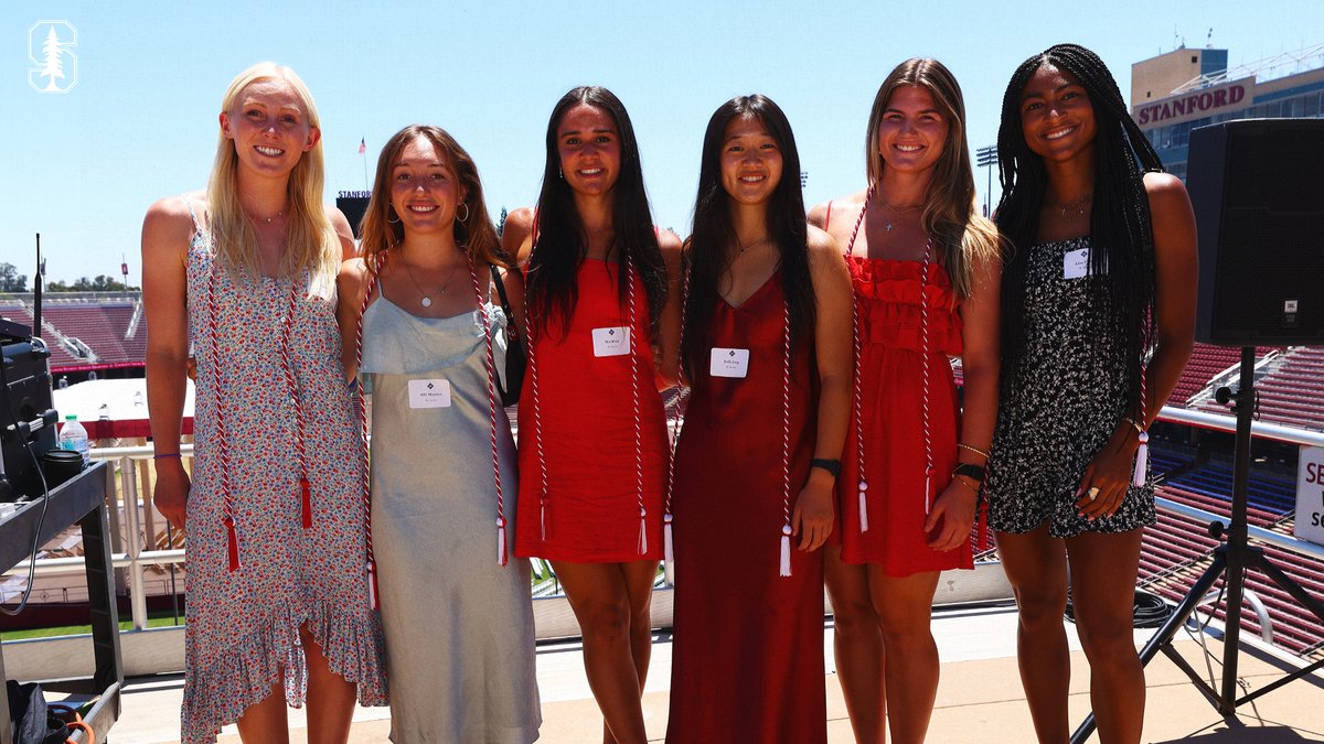 StanfordWSoccer's tweet photo. Congratulations to our graduating seniors and the entire Class of 2026! 🎓

#GoStanford https://t.co/ZzYIg439UU