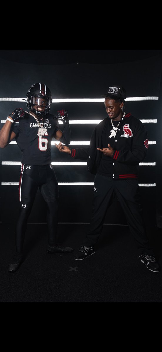 AmarePatterson's tweet photo. STAY HOME??? 🏡 #AGTG #yac https://t.co/7Ogkul7M74