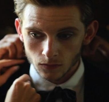 insanebestie's tweet photo. Can we start putting eyeliner on Jamie Bell again, holy fuck 🚬 https://t.co/WRNoNzmIAj
