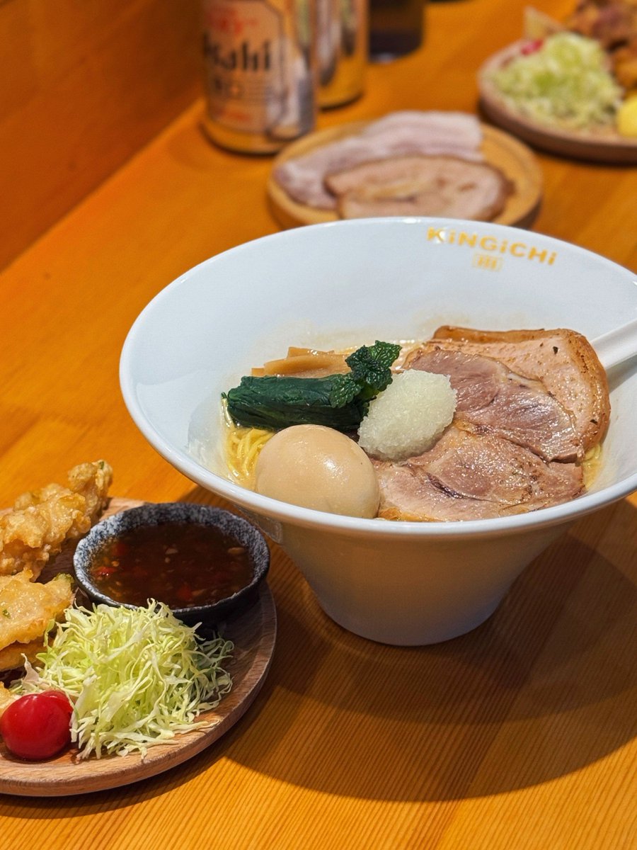 Elmoreno1014's tweet photo. Late night cravings fixed: steaming hot tonkotsu ramen, soft-boiled egg, and that quiet hum of the small eatery—perfect post-work calm.， https://t.co/MjERhF3AvE