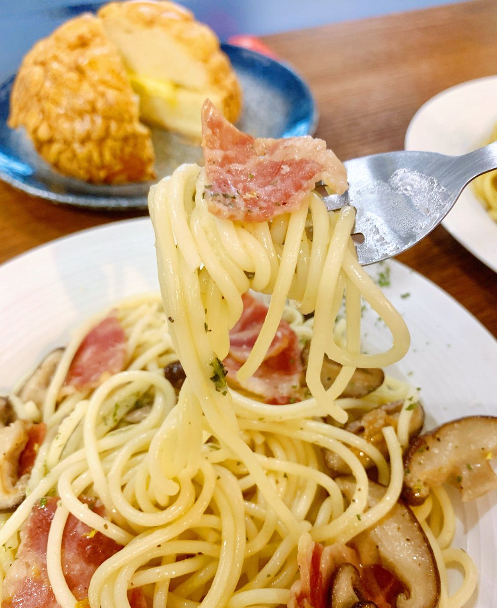 Carla94D's tweet photo. My 15-minute garlic butter mushroom pasta  No fancy ingredients needed, just cozy, tangy perfection for a busy weeknight! #HomeCookingWin， https://t.co/k62fabNO2I