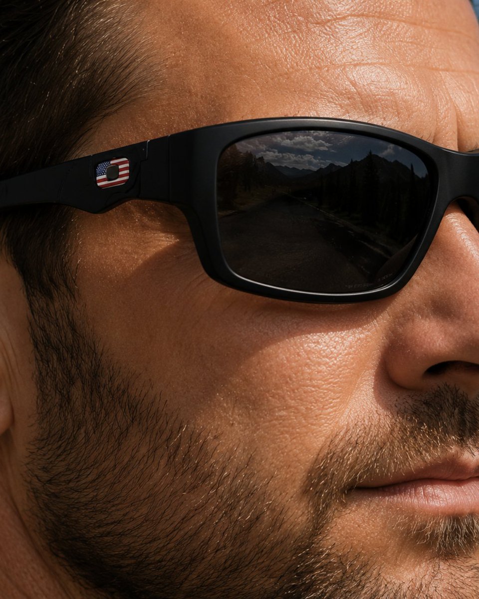 RXSafetyUS's tweet photo. See the stars. Wear the stripes.

This National Flag Day, celebrate American pride with eyewear featuring bold flag-inspired detailing and the protection you need for every adventure.

#NationalFlagDay #RXSafety #AmericanPride #SafetyEyewear #PatrioticStyle #MadeForAdventure https://t.co/2CC8c5uvTi