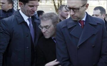 WendyDonetsk's tweet photo. Екснардеп Сергій #Пашинський визнав провину!  💥10 років він брехав, що «рятував армію», а насправді організував крадіжку нафтопродуктів на 1 млрд грн у 2014-2017 роках. #корупція #Україна #яценюк https://t.co/yG4dkyn8EL