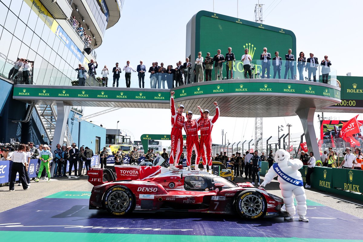 TGR_Spain's tweet photo. Fines de semana que quedarán marcados en la memoria.  🏆🍾

Sexta victoria de @ToyotaRacingWEC en las 24 Horas de Le Mans y la primera del #TR010HYBRID. 🎆

#ToyotaRacing #FIAWEC #LeMans24 https://t.co/VZaTEZ2yS9