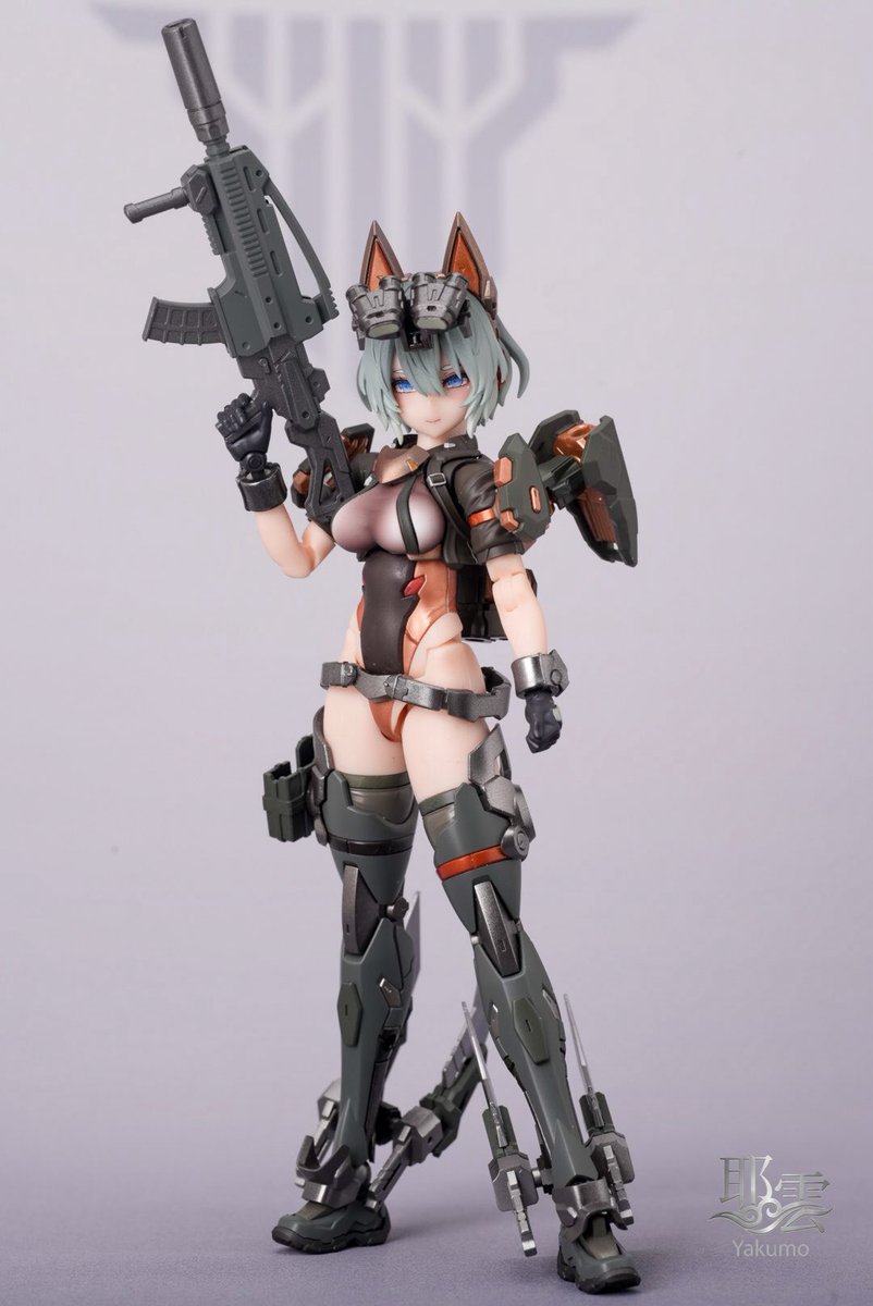 fj8kumo's tweet photo. #メガミデバイス ユグドラシス
ガルム・リッパー　完成しました。

アサルトライフルとダガーを装備したメガミなので、よりミリタリーにダークグリーンを基調にカラーリングを変更しました。
装備はカッパーで、
お腹の両側はアルカナゴールドで、中央はストッキングブラウンで塗装してます。 https://t.co/hh9UO2tV4G