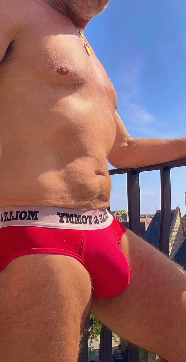 Naj605's tweet photo. Sunbathing #gay #gayboy #gayman #gaydad #uncut #exhib #naked #horny #nude #underwear #gaybulge #gaybelgium @belgianbate @GaysFromBelgium @belgiumgay2 @BelgianGays https://t.co/B1uArvHZ0I