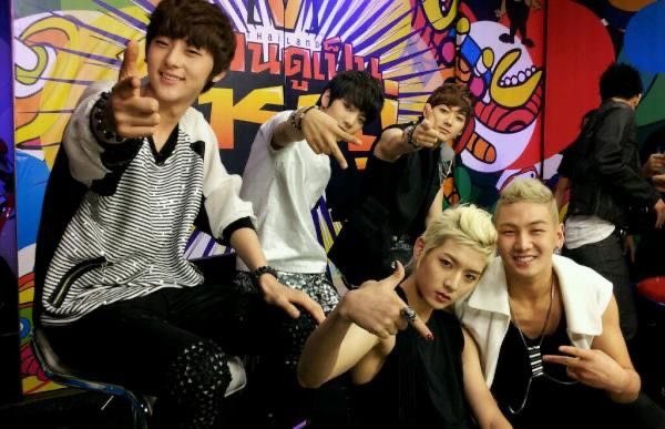 다 tweet media