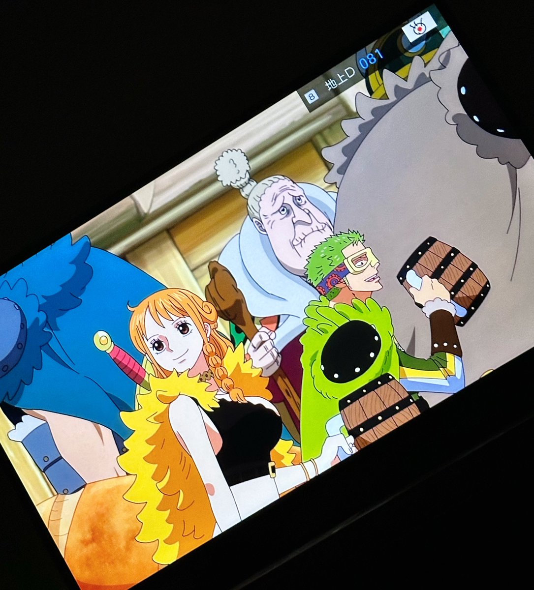 Wendynoyume's tweet photo. Them being together in so many frames, I love this so much 🧡💚 https://t.co/mAKDFJNhZ5