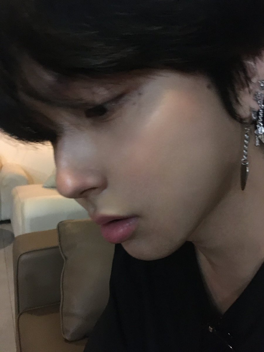 longstandingluv's tweet photo. 뽀뽀하장…………………….. https://t.co/TzHQkKnJsy