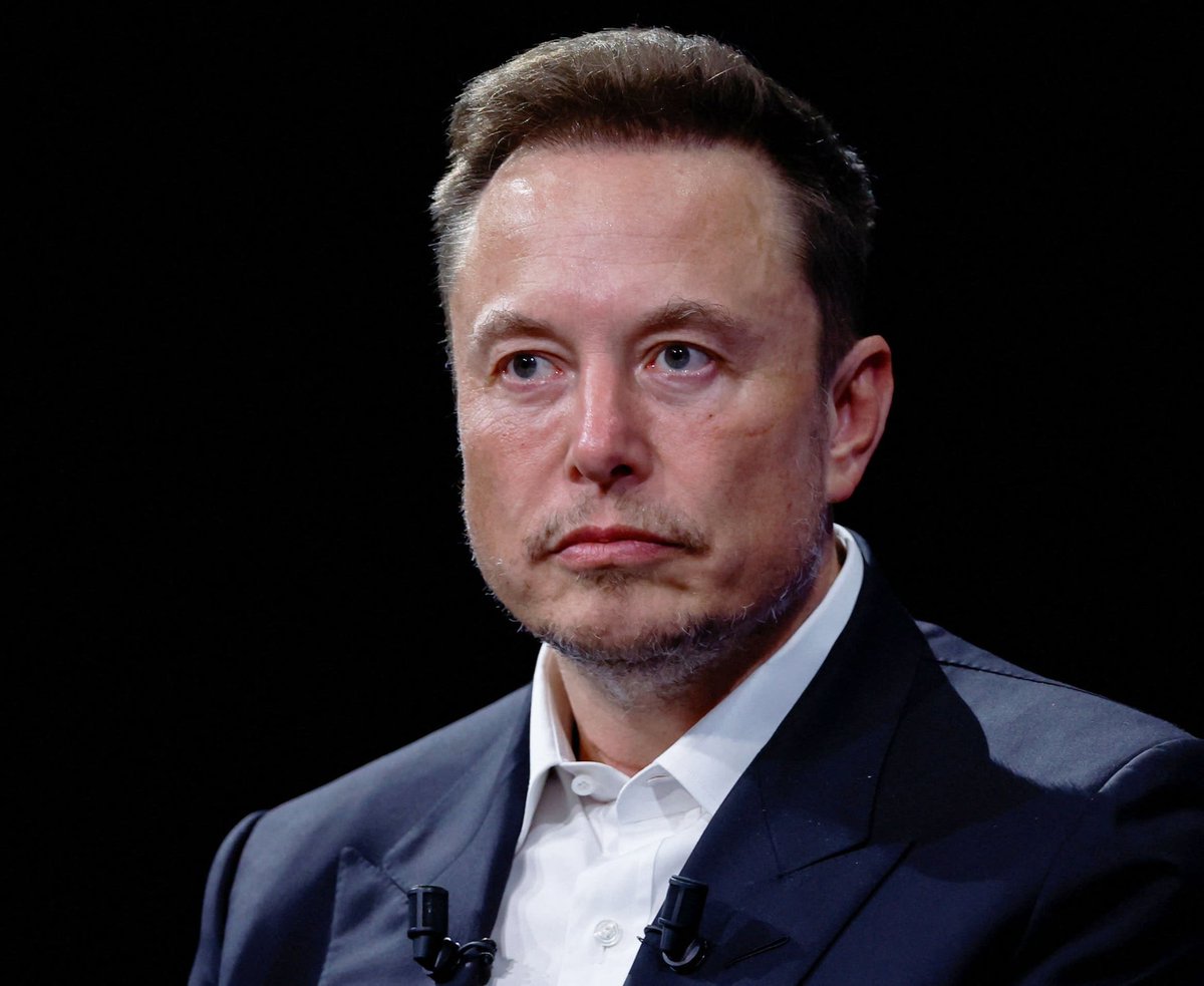 ISephara's tweet photo. Trillionaire cunt. https://t.co/XL18Xz9dsq