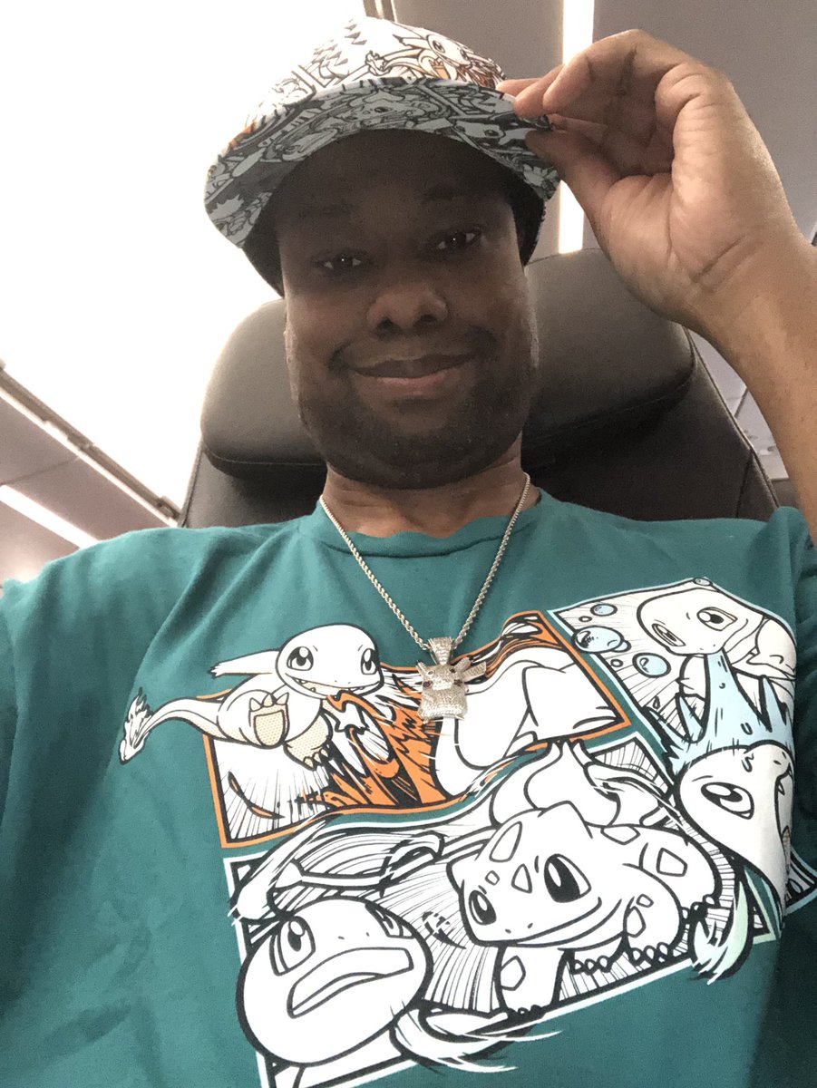 SammySendou's tweet photo. Heading home now and satisfied with an amazing event!! My season goes out with a bang!! I came with 1 bag and leaving with 2!! Lol I’m ready to jumpstart next season off with great momentum!! I can’t wait!! https://t.co/V9wulOYNbS