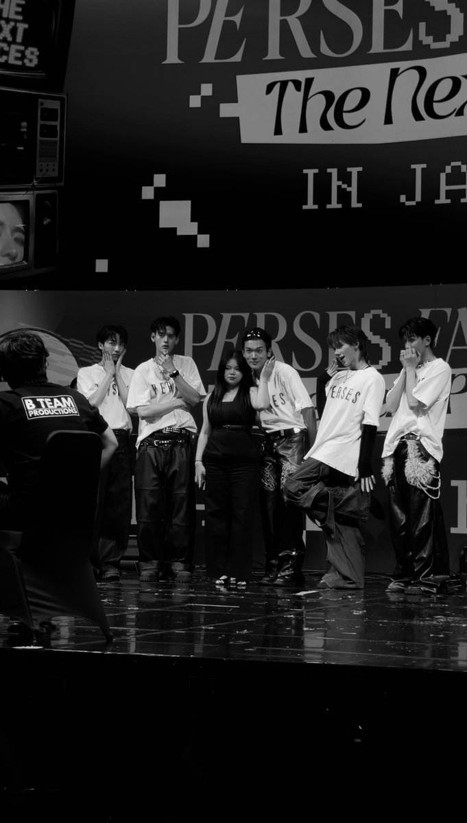 roevels's tweet photo. FINALLY PHOTO W THEMMM #THENEXTPIECESinJKT
#PERSESinJKT
#LeayDoDee
#PERSES #PERSES_TH #KRITTIN_PERSES https://t.co/60MywJNqVU