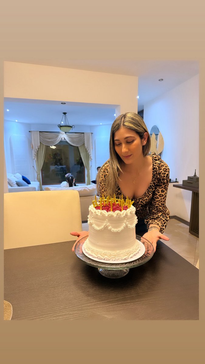 kimramirezv's tweet photo. Y los cumpliiii feliz !!!!!!💖🥰🥳 https://t.co/xwUQMvLSIU