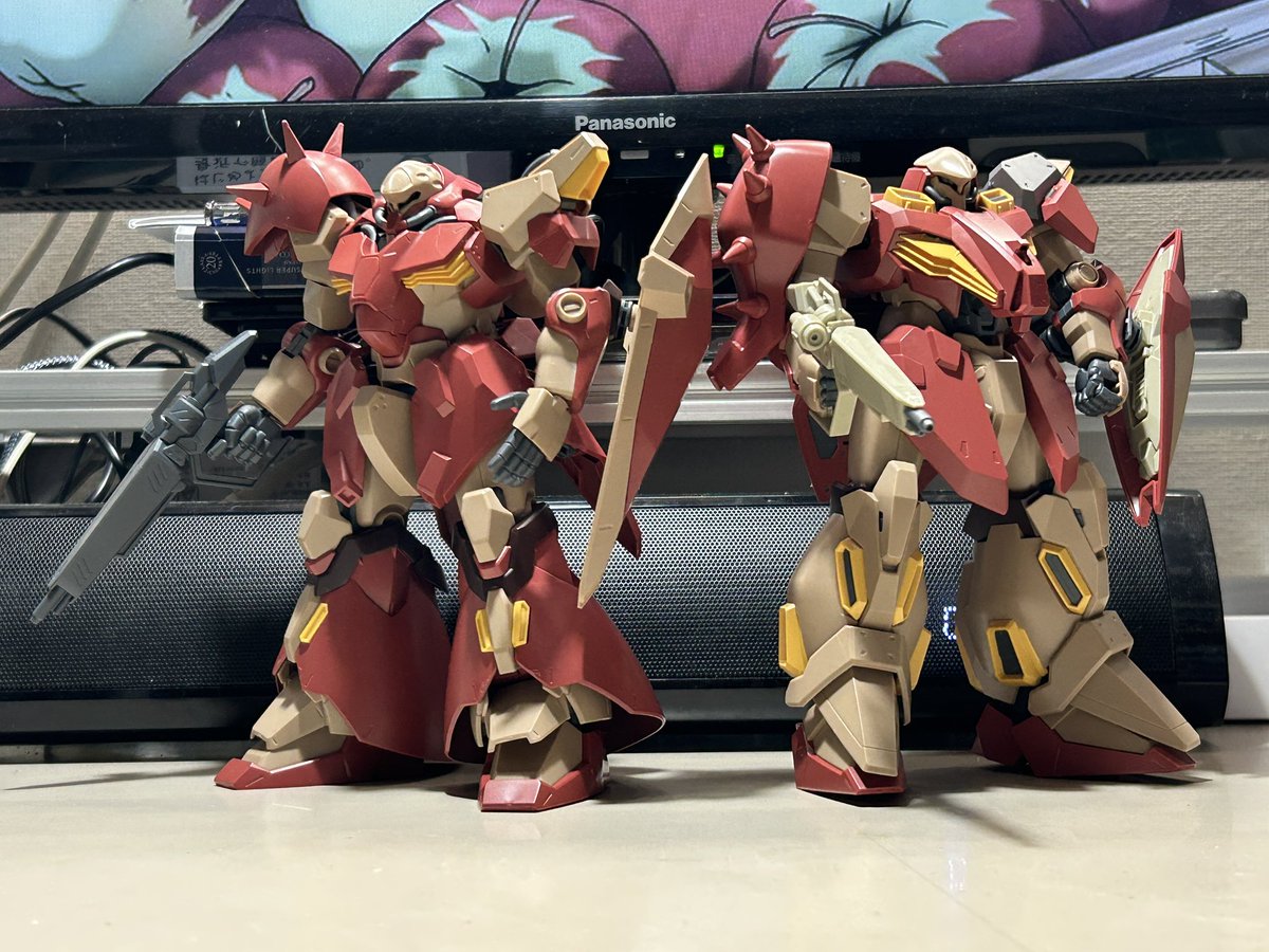Ryo_VF's tweet photo. メッサーF02 素組完了！
メッサーM01と並べる。
#ガンプラ #閃光のハサウェイ https://t.co/ryjg70joCp