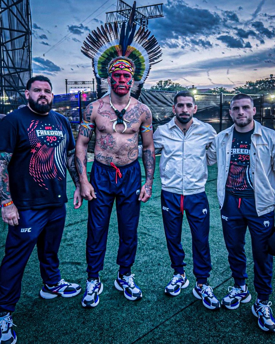 LaSueur_off's tweet photo. Plinio Cruz ✖️ Alex Pereira ✖️ Ilia Topuria ✖️ Aleksandre Topuria 😤🔥

#UFCWhiteHouse https://t.co/AXYGKdZ0Rr