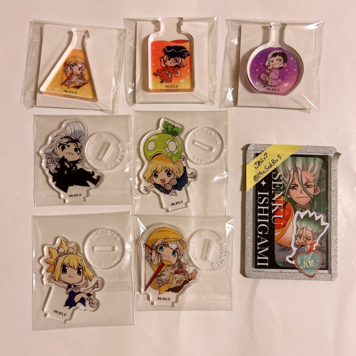 MicSnkRvi5's tweet photo. 【交換/譲渡】Dr.STONE ドクターストーン ドクスト ミニアクリルブロック アクリルスタンド アクブロ アクスタ

譲）羽京,龍水,ゲン,ゼノ,スイカ,コハク
求）千空,ゼノ,スタンリー,定価+送料

アクスタゼノは千空との交換のみ
関西手渡しまたは郵送
検索からもお気軽にお声掛けください🙇‍♀️ https://t.co/1Nzo5QsKdB