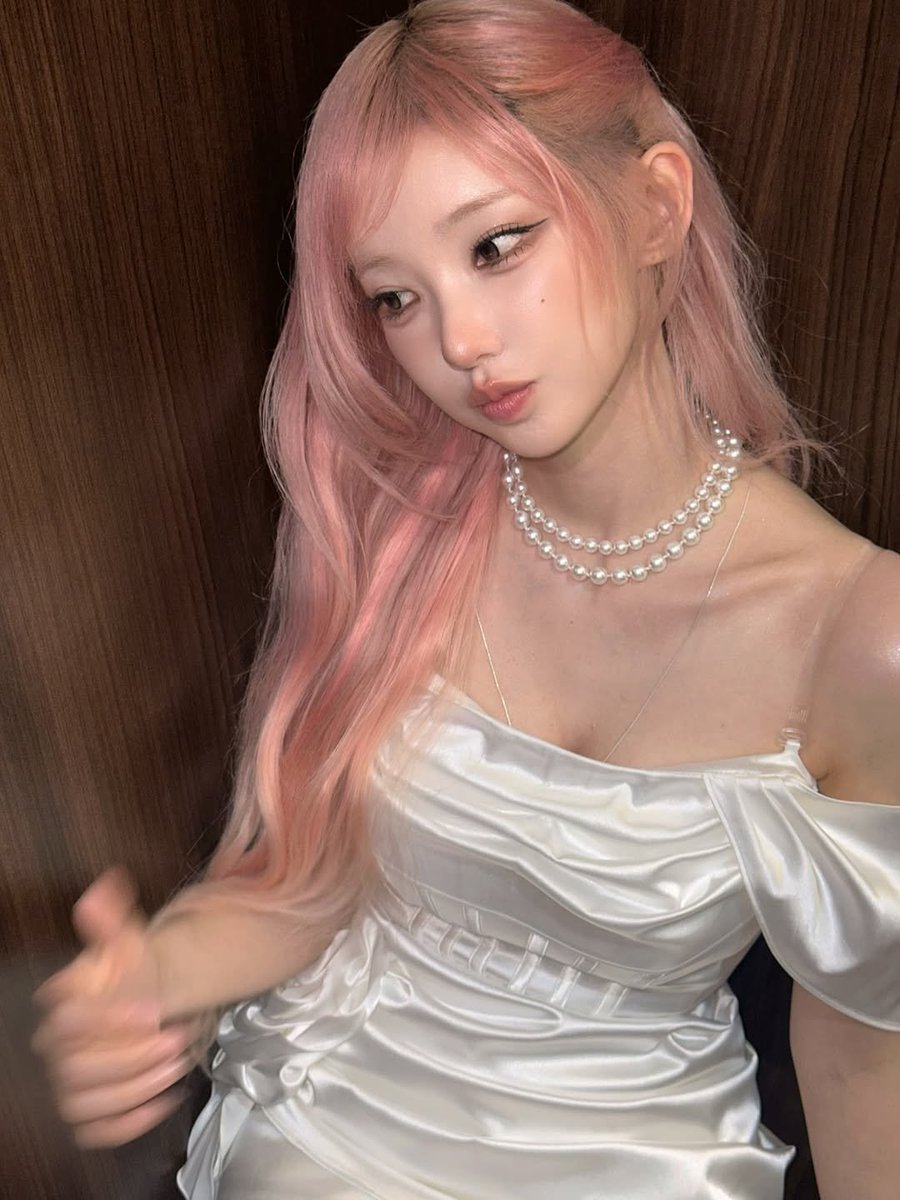 tiucs_'s tweet photo. 260613 인스타그램 포스팅
260613 インスタグラム投稿

#マゼンタ #마젠타 #magenta #이아희 #QWER https://t.co/xGSkBdj1w9