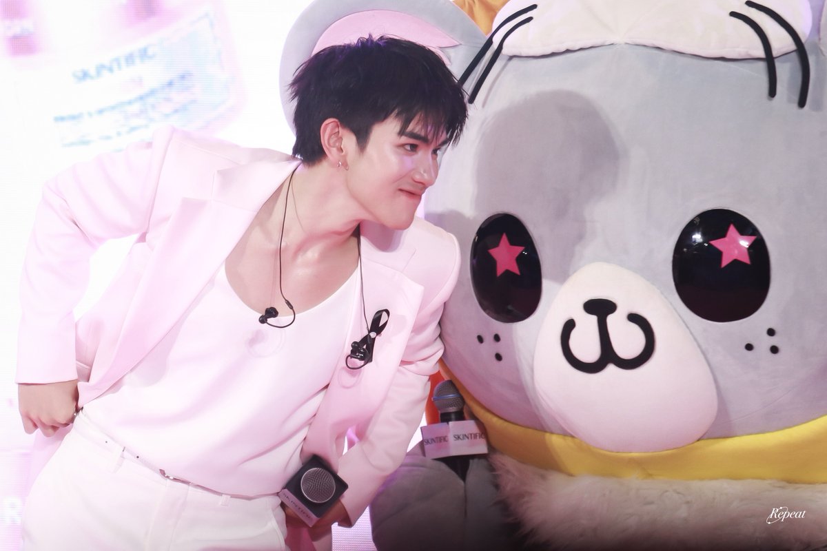 𝐑𝐞𝐩𝐞𝐚𝐭*𖦹ㅡ💗🌧️✨ tweet media